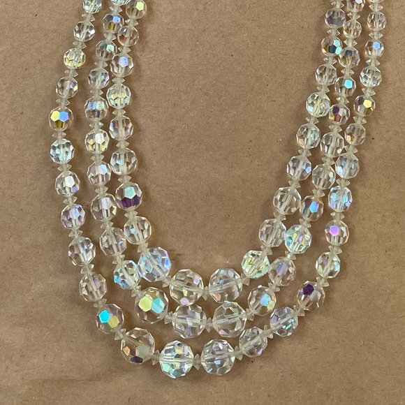 Vintage Aurora Borealis Three Strand Necklace mid century Costume Jewelry - Picture 6 of 7